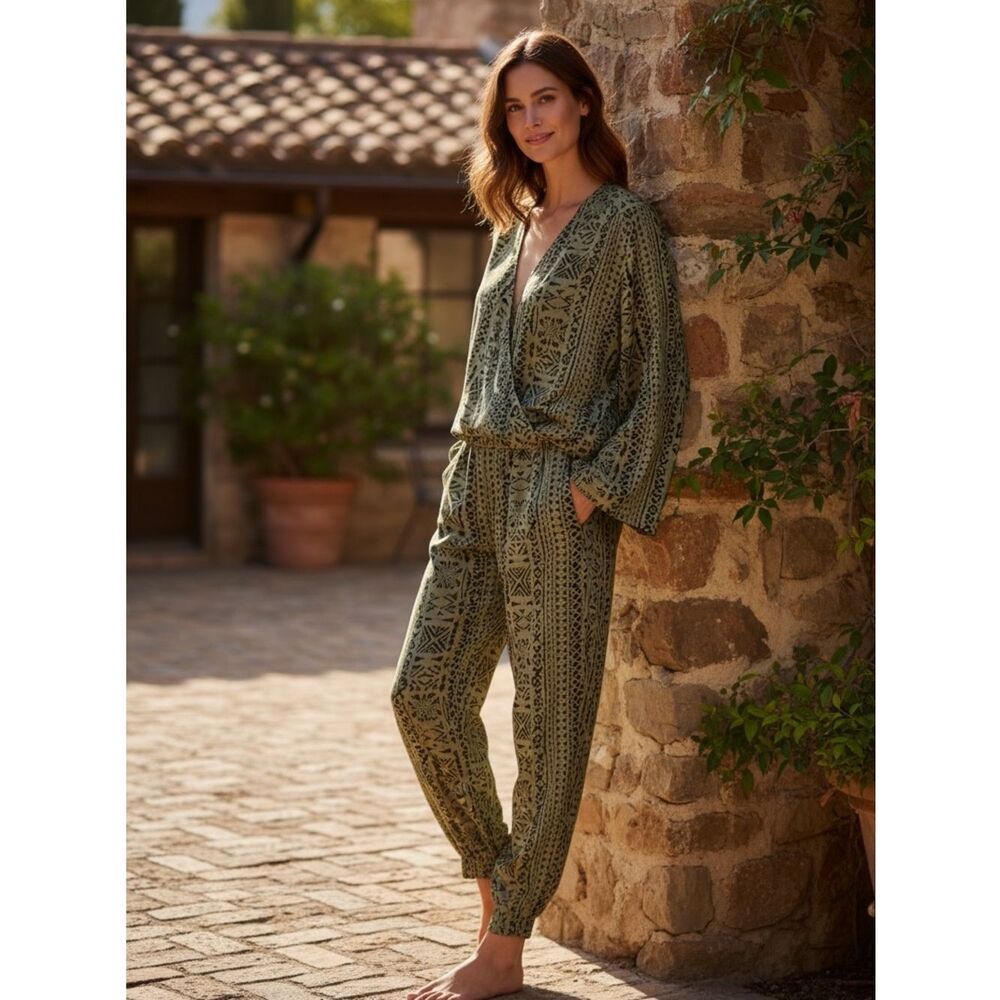 NEW Elan Olive Kney Long Sleeve Blouse and Pull On Pants Two Piece Set Size S